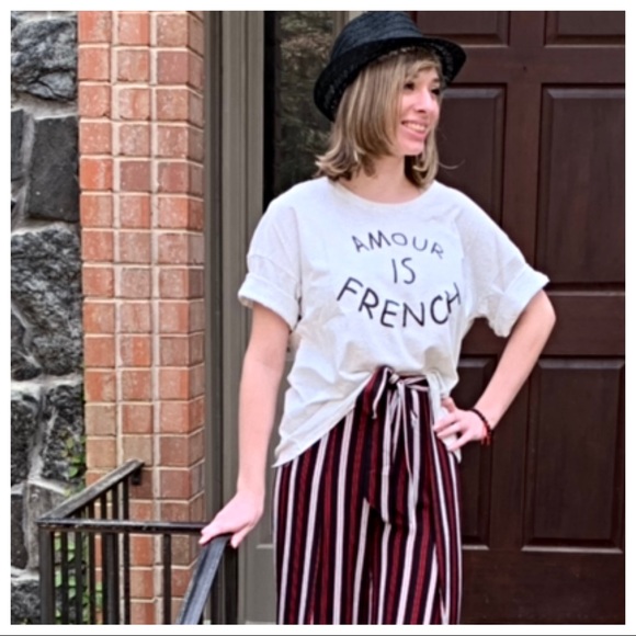 ✨LAST ONE ✨PARIS✨L’amour  is French T-shirt - Picture 8 of 11